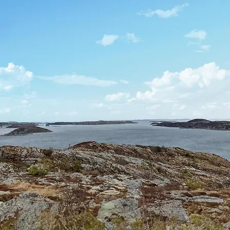 1 Bedroom Lovely In Lysoysundet