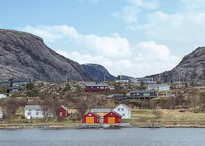 In Lysoysundet With Wifi بيت للعطل